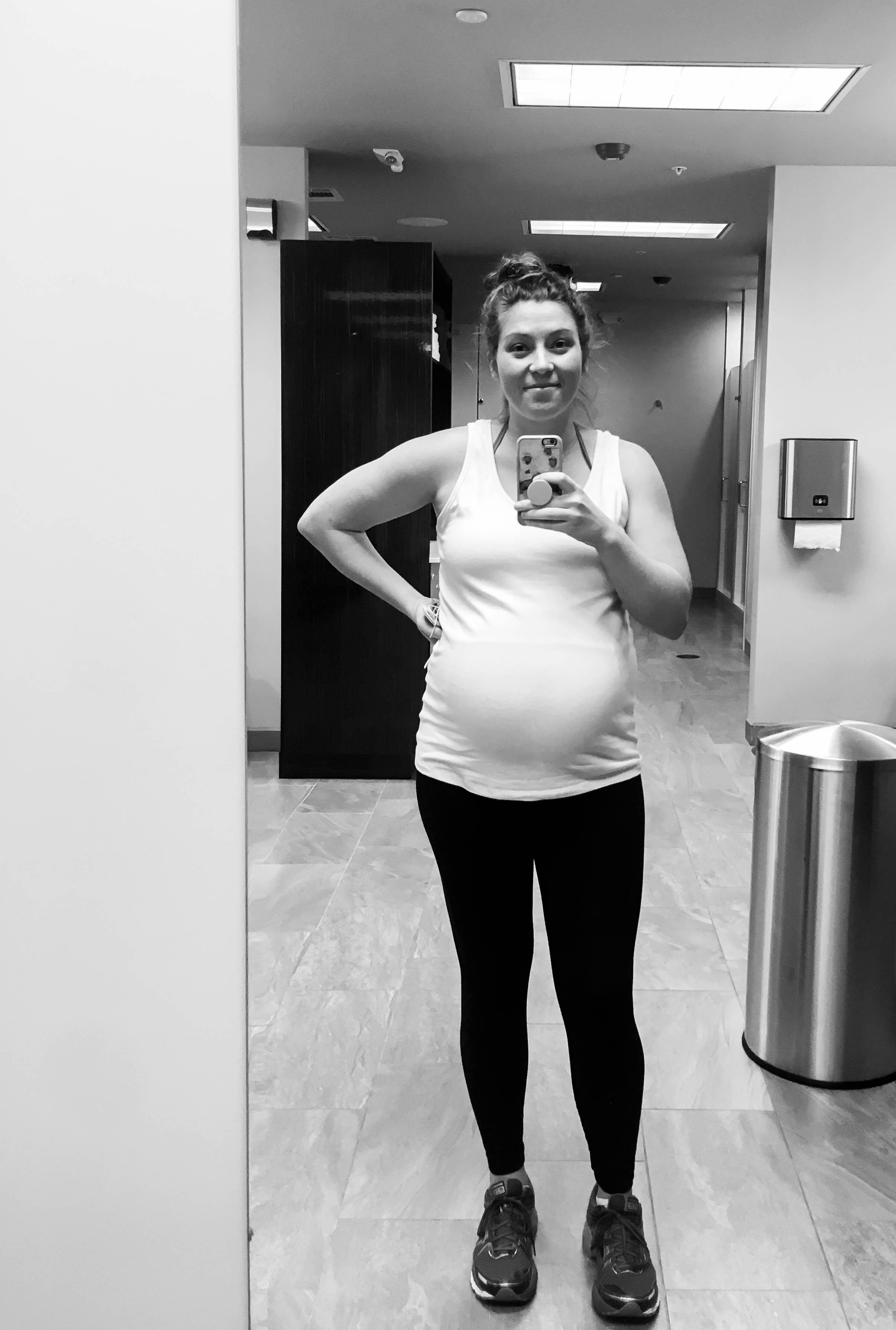 how 35 weeks pregnant is feeling and looking (aka October ...