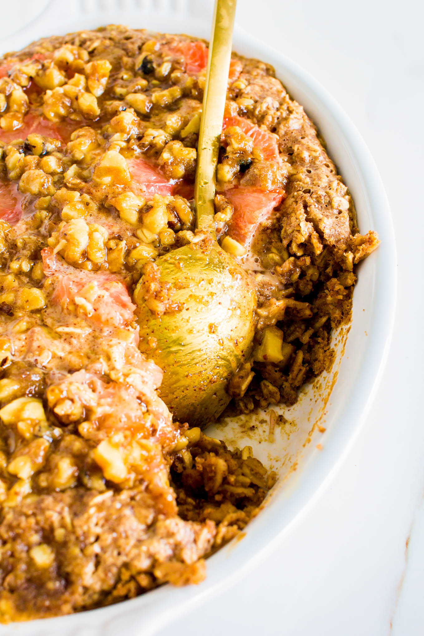grapefruit baked oatmeal with walnut streusel | immaEATthat.com