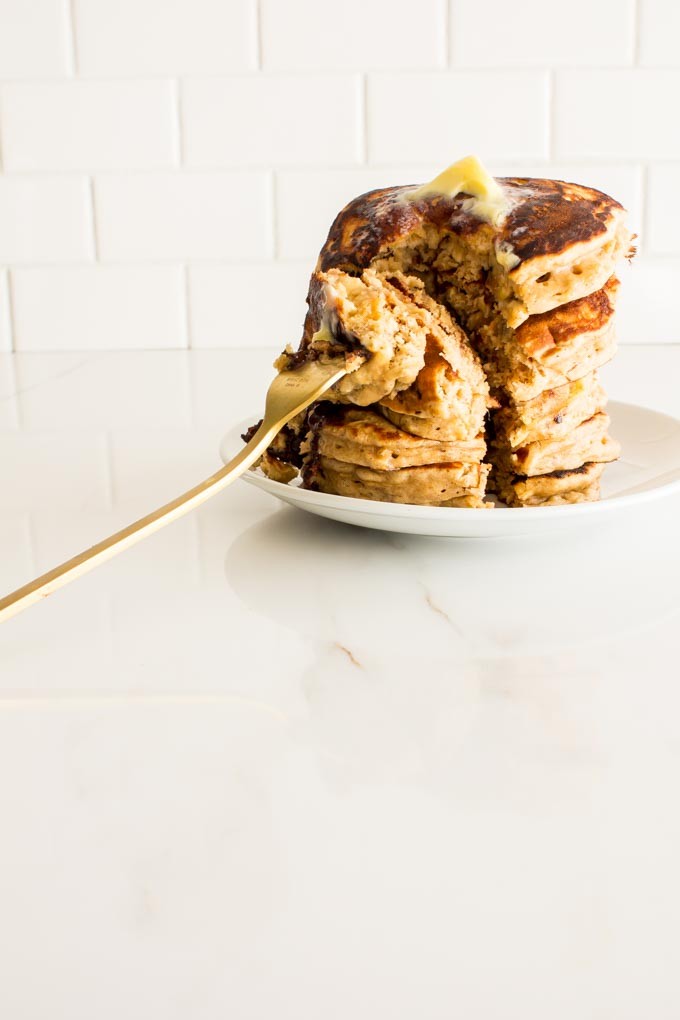 Banana chocolate chunk almond butter pancakes | immaEATthat.com