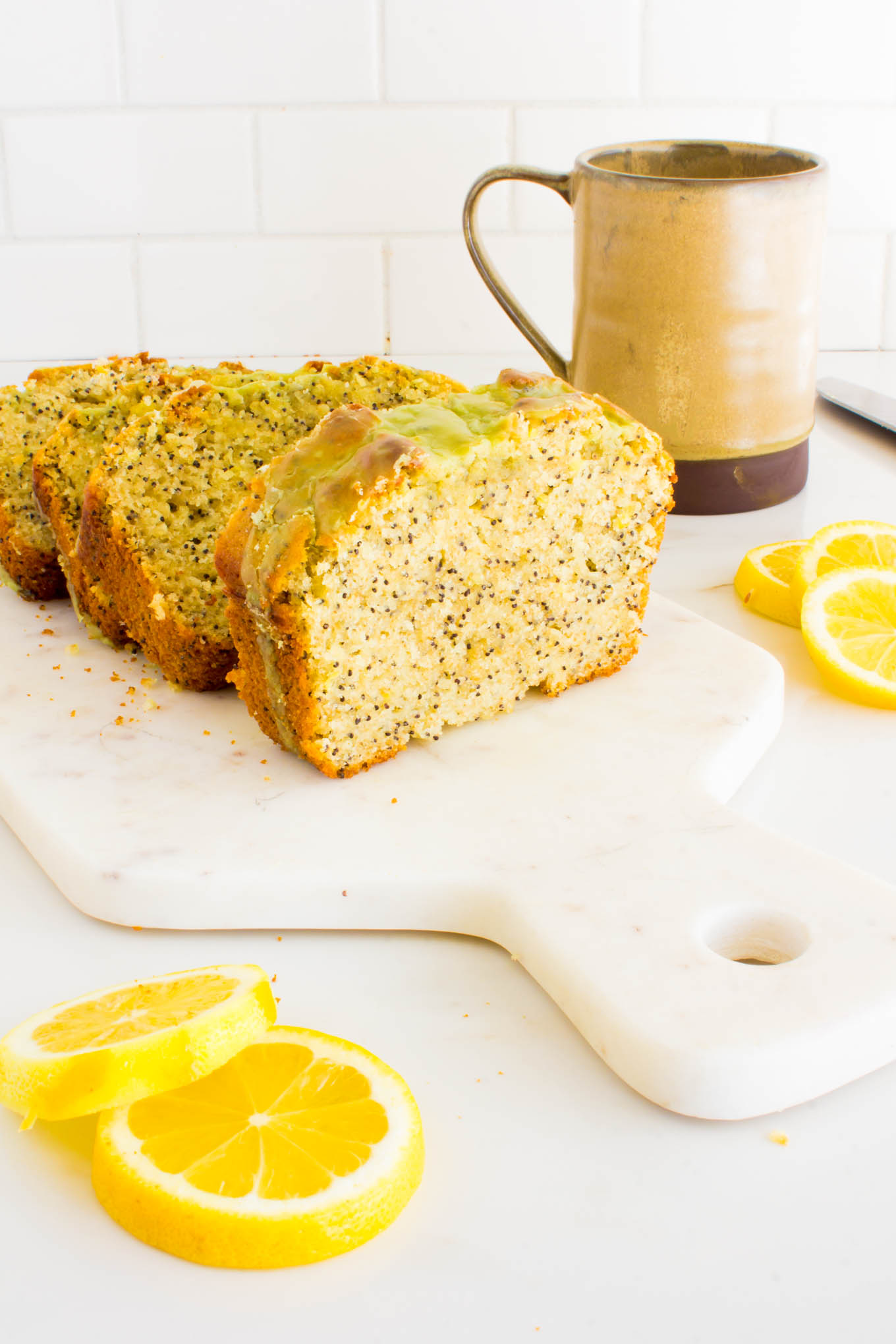 lemon poppyseed bread with matcha glaze | immaEATthat.com