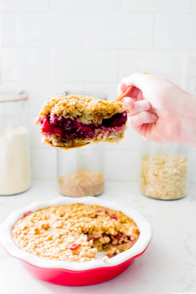 cherry pie baked oatmeal | immaEATthat.com