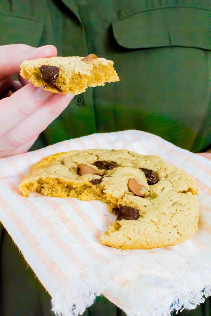 chocolate chip peanut butter cookies for two | immaEATthat.com
