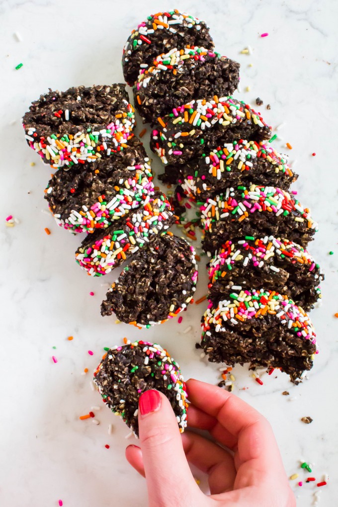 no bake chocolate peanut butter slice oatmeal cookies | immaEATthat.com